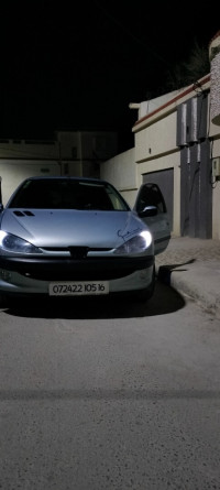 voitures-peugeot-206-2005-tebessa-algerie