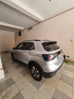 voitures-volkswagen-t-cross-2023-move-batna-algerie