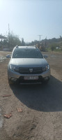 voitures-dacia-sandero-2017-stepway-miliana-ain-defla-algerie