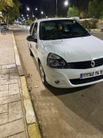 voitures-renault-clio-campus-2014-bye-ain-defla-algerie