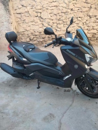 motos-et-scooters-yahama-x-max-limited-2015-soumaa-blida-algerie