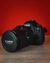 Canon EOS 6D Mark II 
