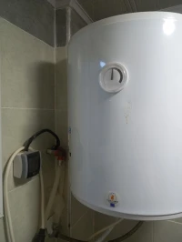 Chauffe-bain électrique (cumulus)