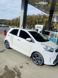 voitures-kia-picanto-2017-sportline-khemis-el-khechna-boumerdes-algerie