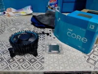 Intel core i3 12100F