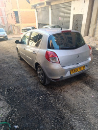 voitures-renault-clio-3-2011-douera-alger-algerie