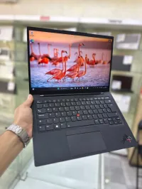 THINKPAD X1 CARBON GEN 10  CPU: CORE i5 / 1250P. 512 GB / 16 GB 