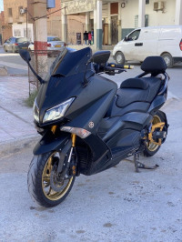 motos-et-scooters-yamaha-tmax-biskra-algerie