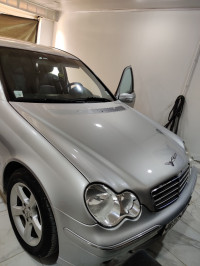 voitures-mercedes-classe-c-2000-c270-zighoud-youcef-constantine-algerie