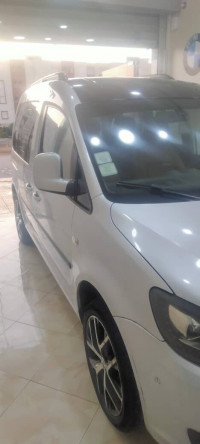 voitures-volkswagen-caddy-2014-edition-30-bordj-bou-arreridj-algerie