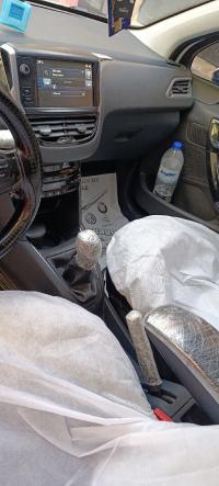 سيارات-peugeot-208-2015-style-سيدي-بلعباس-الجزائر