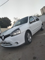 voitures-renault-clio-campus-2014-bye-bir-el-djir-oran-algerie