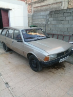 voitures-peugeot-305-1980-bouira-algerie