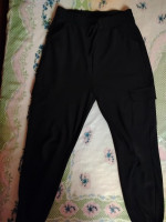 jeans-et-pantalons-un-pantalon-noir-avec-des-pauches-reghaia-alger-algerie