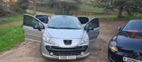 سيارات-peugeot-207-2010-allure-أولاد-إبراهيم-المدية-الجزائر