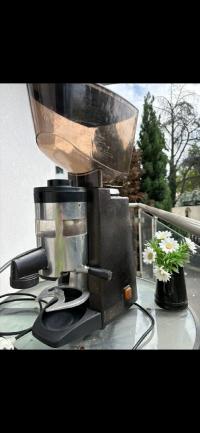 غذائي-و-تموين-moulin-a-cafe-البوني-عنابة-الجزائر
