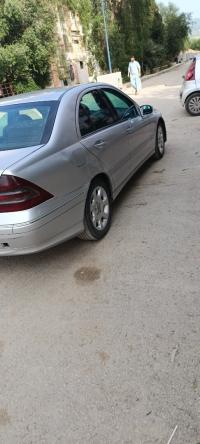 سيارات-mercedes-classe-c-2004-برج-منايل-بومرداس-الجزائر