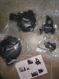CACHE MOTEUR S1000RR 