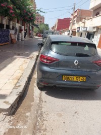 سيارات-renault-clio-5-essence-2022-busness-بني-صاف-عين-تيموشنت-الجزائر