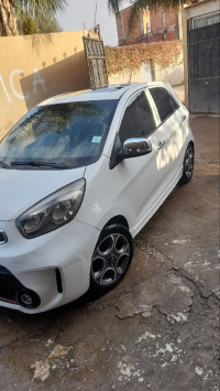 voitures-kia-picanto-2016-sportline-khemis-el-khechna-boumerdes-algerie