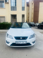 moyenne-berline-seat-leon-2016-fr15-ain-naadja-alger-algerie