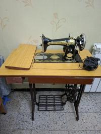 آلة-خياطة-machine-a-coudre-avec-pedale-et-moteur-electrique-الرويبة-الجزائر