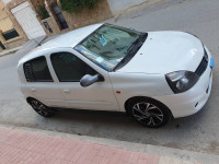 voitures-renault-clio-campus-2013-bye-bordj-bou-arreridj-algerie