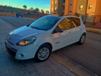 voitures-renault-clio-3-2012-night-and-day-zemmouri-boumerdes-algerie