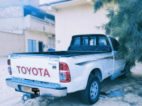 voitures-toyota-hilux-2015-legend-dc-4x4-el-oued-algerie