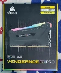 Corsair Vengeance RGB PRO Series 64 Go (4x 16 Go) DDR4 3600 MHz CL18