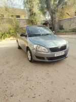 voitures-skoda-fabia-2013-ambition-dar-el-beida-alger-algerie