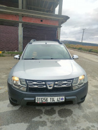 voitures-dacia-duster-2014-taoura-souk-ahras-algerie