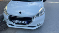 voitures-peugeot-208-2015-allure-chelghoum-laid-mila-algerie