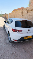 voitures-seat-leon-2016-fr15-doucen-ouled-djellal-algerie