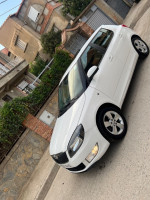 voitures-skoda-fabia-2014-fresh-boumerdes-algerie