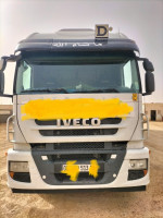 camion-iveco-stralis-جرار-طريقي-2013-touggourt-ouargla-algerie