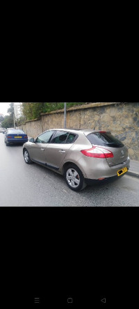 voitures-renault-megane-3-2010-expression-dely-brahim-alger-algerie