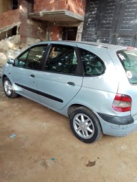 سيارات-renault-scenic-2001-بئر-مراد-رايس-الجزائر