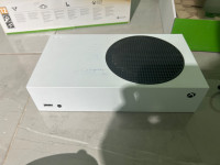 xbox-serie-s-bon-etat-fiha-chwia-katiba-mais-mliha-ouled-chebel-alger-algerie