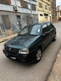 voitures-renault-clio-1-1996-bir-el-djir-oran-algerie