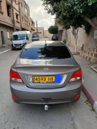 voitures-hyundai-accent-2018-rb-taougrite-chlef-algerie