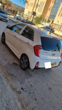 voitures-kia-picanto-2015-laghouat-algerie