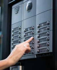 Installation Visiophone Interphone, Contrôle d'accès, System d'Alarme et Télésurveillance