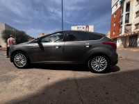 voitures-ford-focus-5-portes-2012-titanium-algerie