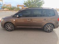 voitures-volkswagen-touran-2011-msila-algerie