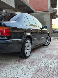 voitures-bmw-serie-5-1998-e39-528i-taher-jijel-algerie