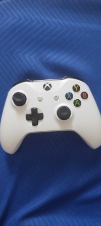 ملحقات-manette-xbox-seule-للبيع-العفرون-البليدة-الجزائر