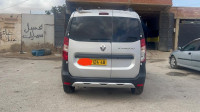 voitures-renault-kangoo-stepway-2024-la-toute-oued-rhiou-relizane-algerie