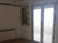 appartement-location-f4-alger-bordj-el-bahri-algerie