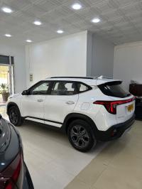Kia Seltos 2025 Luxury thumbnail 5